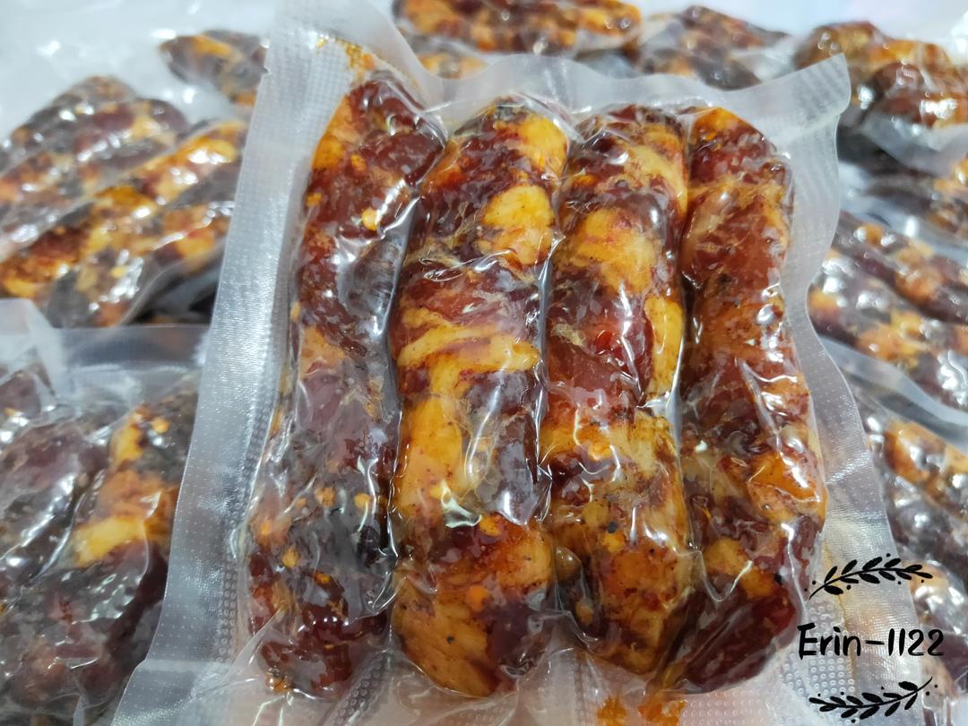 腊肠，超简单的麻辣灌肠，麻辣香肠，香辣香肠