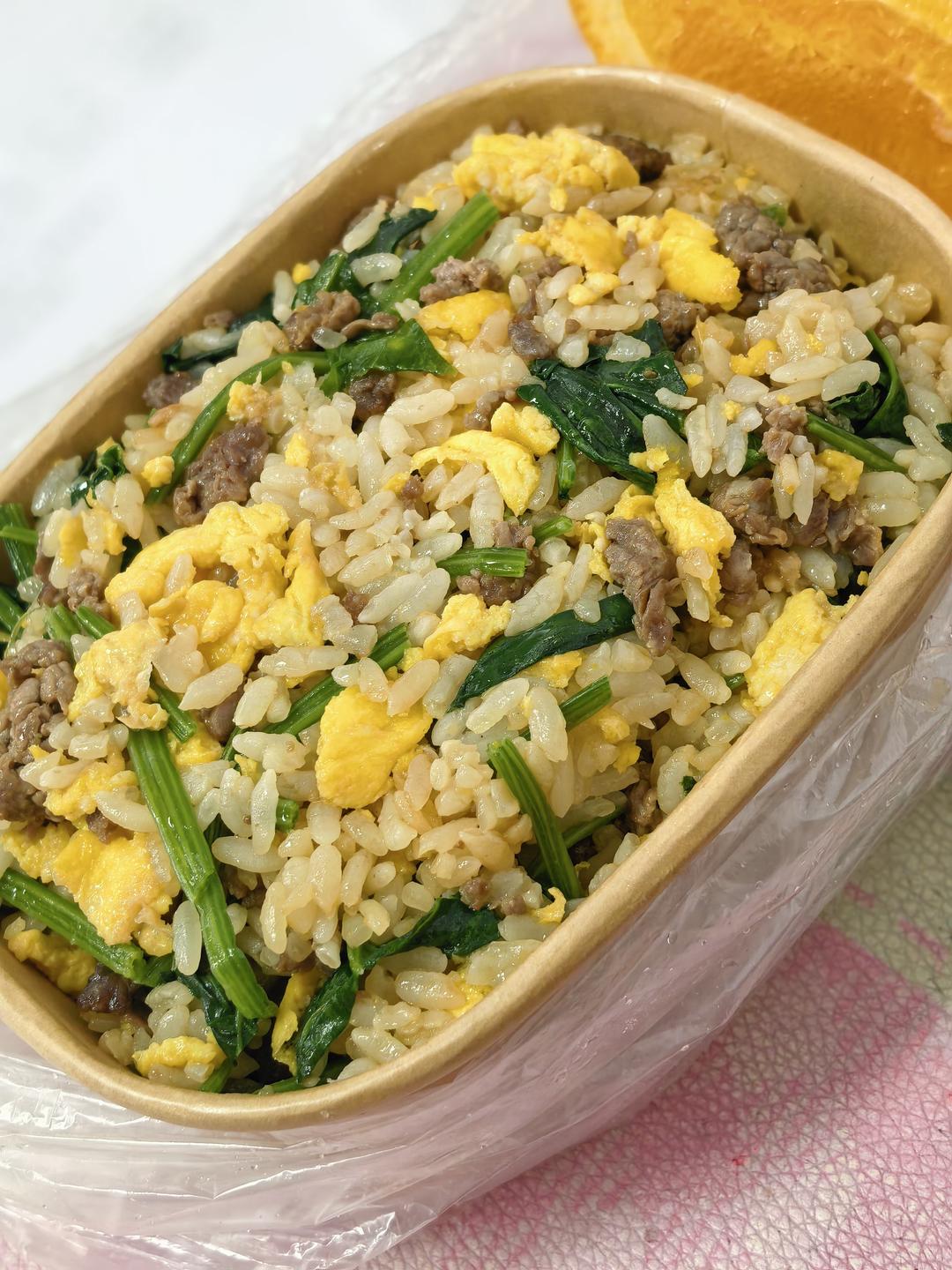 菠菜牛肉炒饭