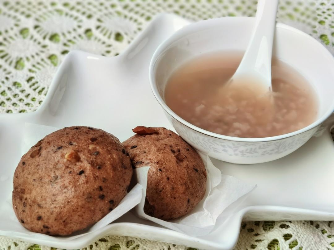 黑麦坚果杂粮馒头