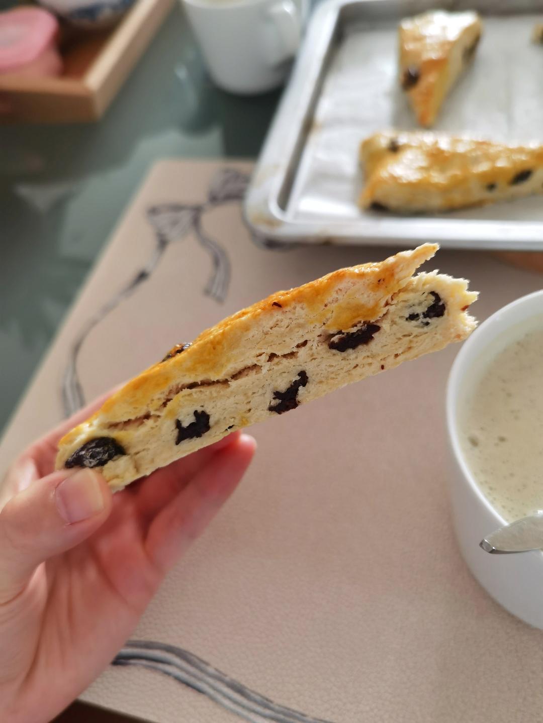 完美裂纹～百分百成功的超好吃奶香司康（禁止搬运）