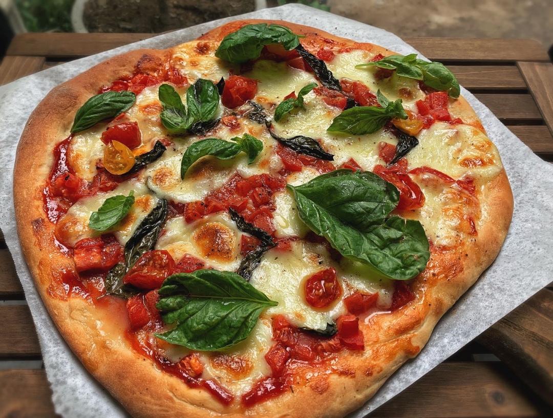 羊猫熊做的意大利披萨之玛格丽特披萨让味蕾来一次那不勒斯之旅