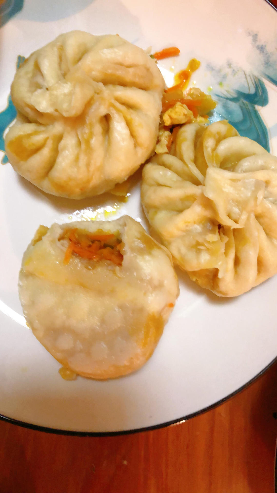 胡萝卜木耳鸡蛋素包子