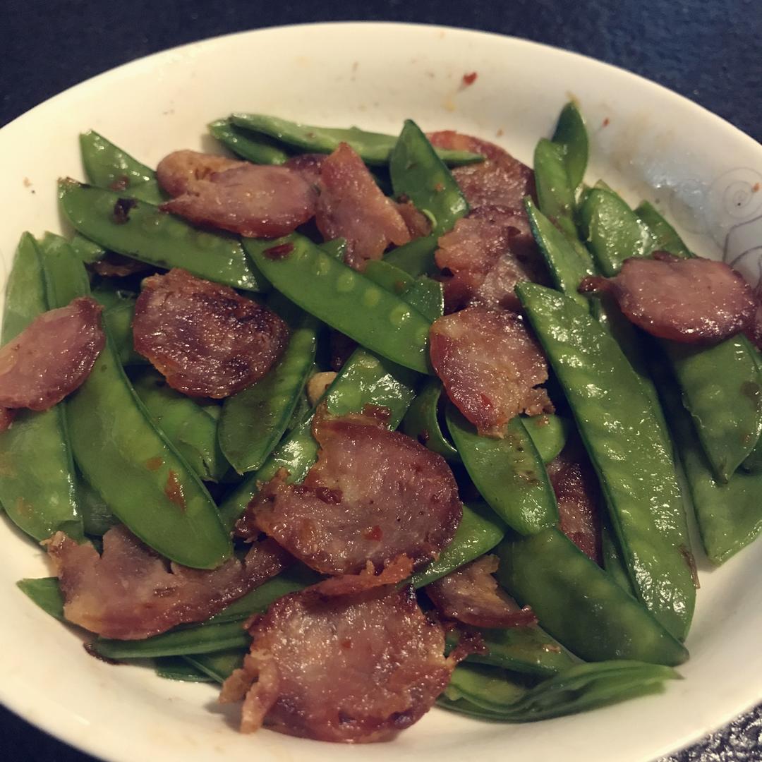 超脆爽的荷兰豆炒香肠