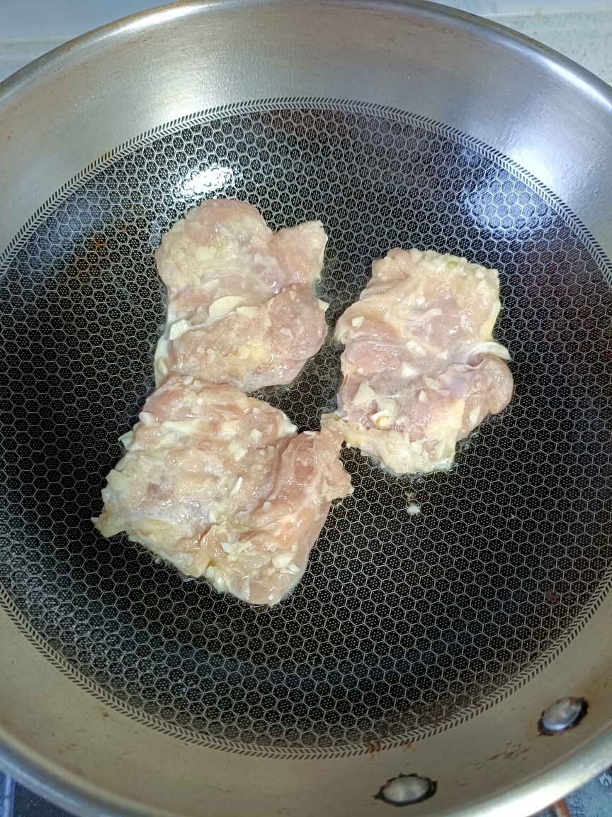 照烧汁香煎鸡腿肉的做法 步骤7