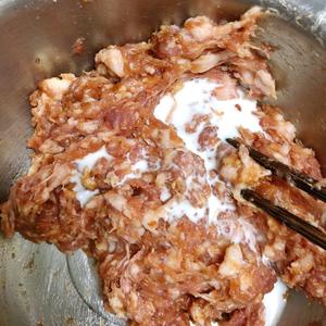 自制宝宝脆皮肠猪肉牛肉都可以的做法 步骤6