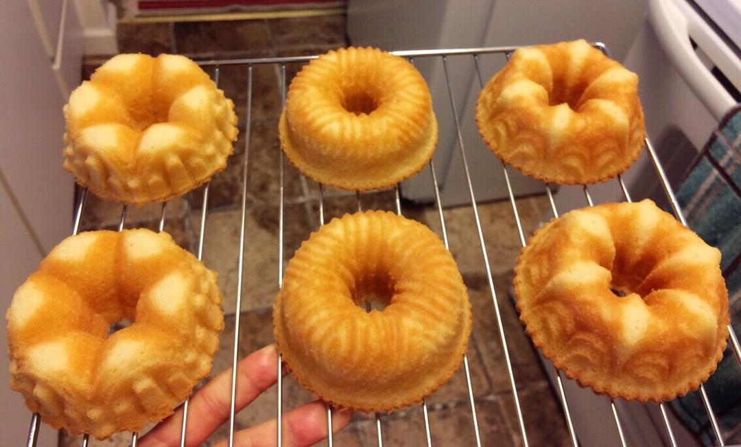 柠香软糯的全蛋海绵蛋糕（附改动蛋糕配方的基本原则）【Bundt Cake】
