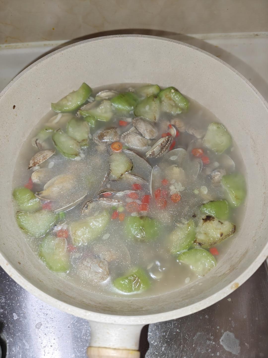 丝瓜花蛤汤