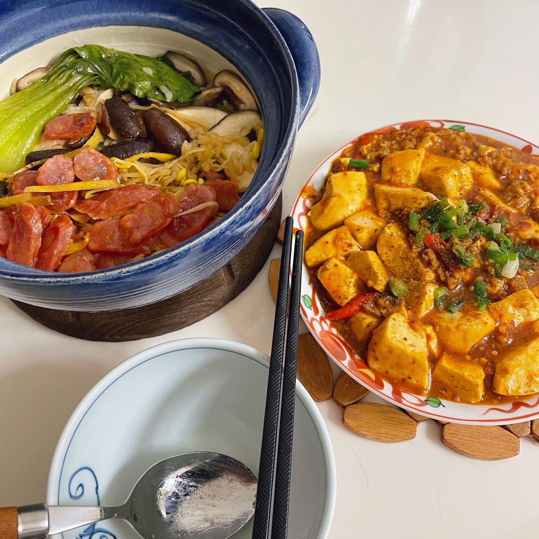 广式腊味煲仔饭