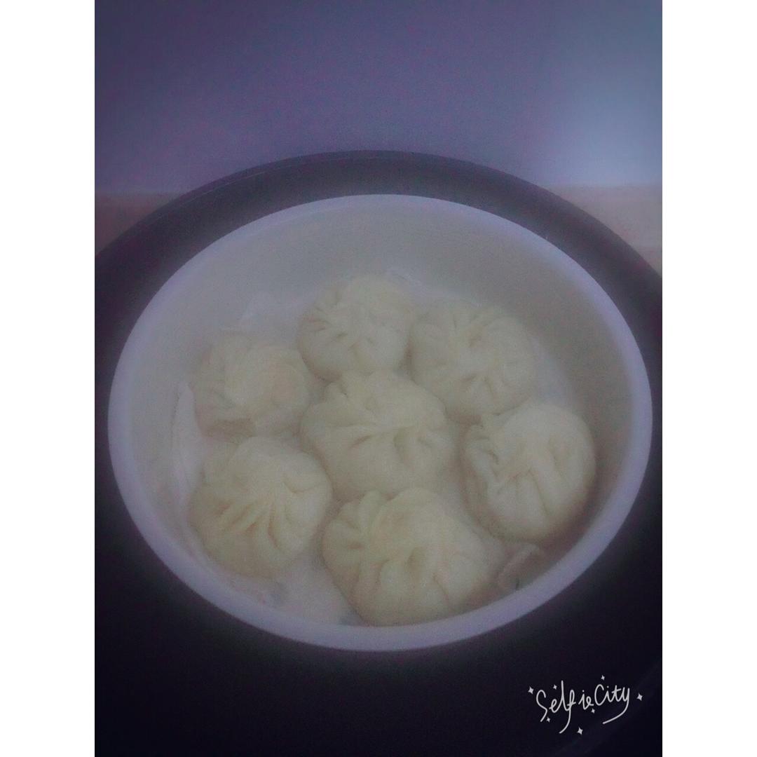 肉包子,杠杠的