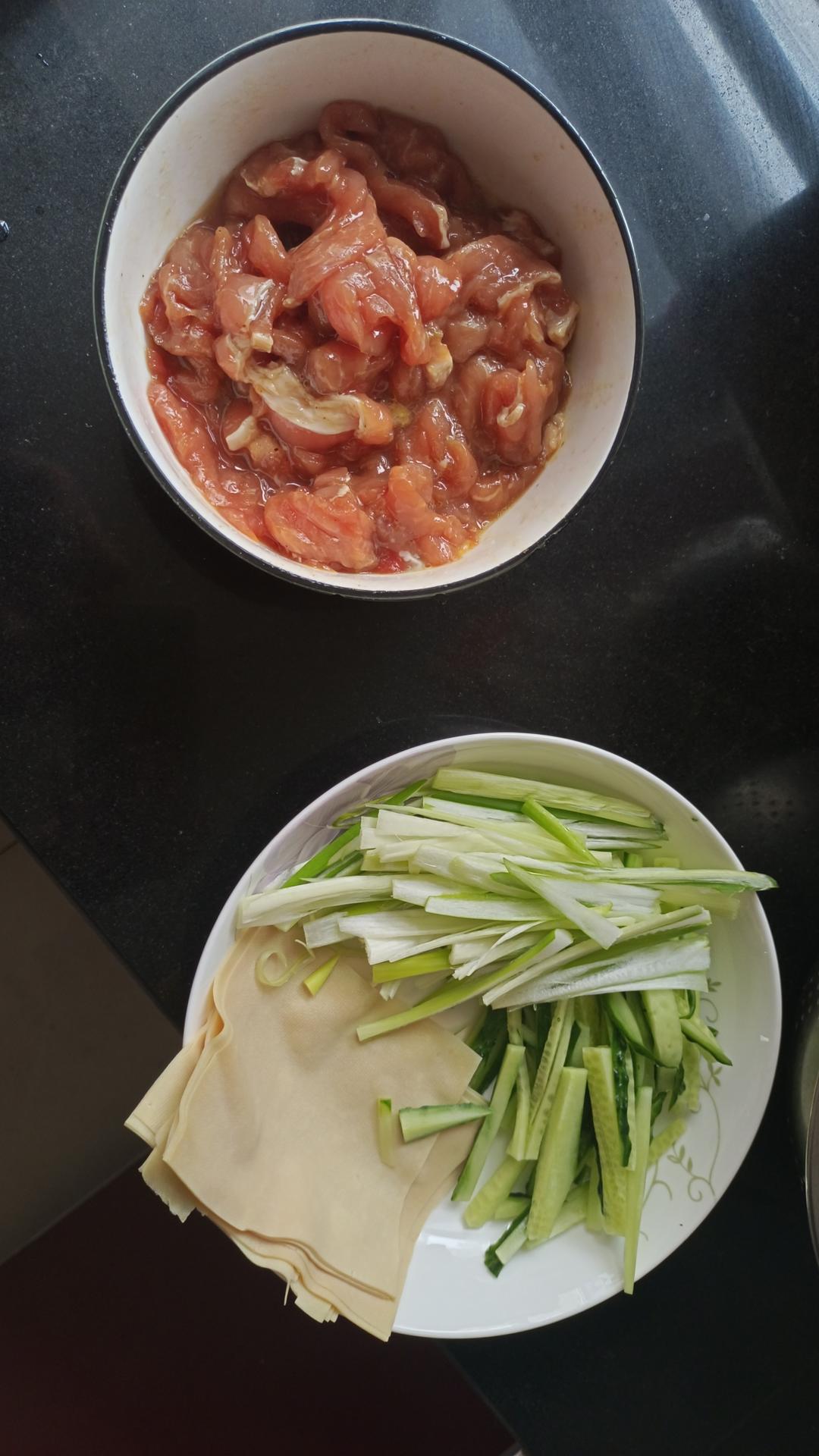 京酱肉丝的做法