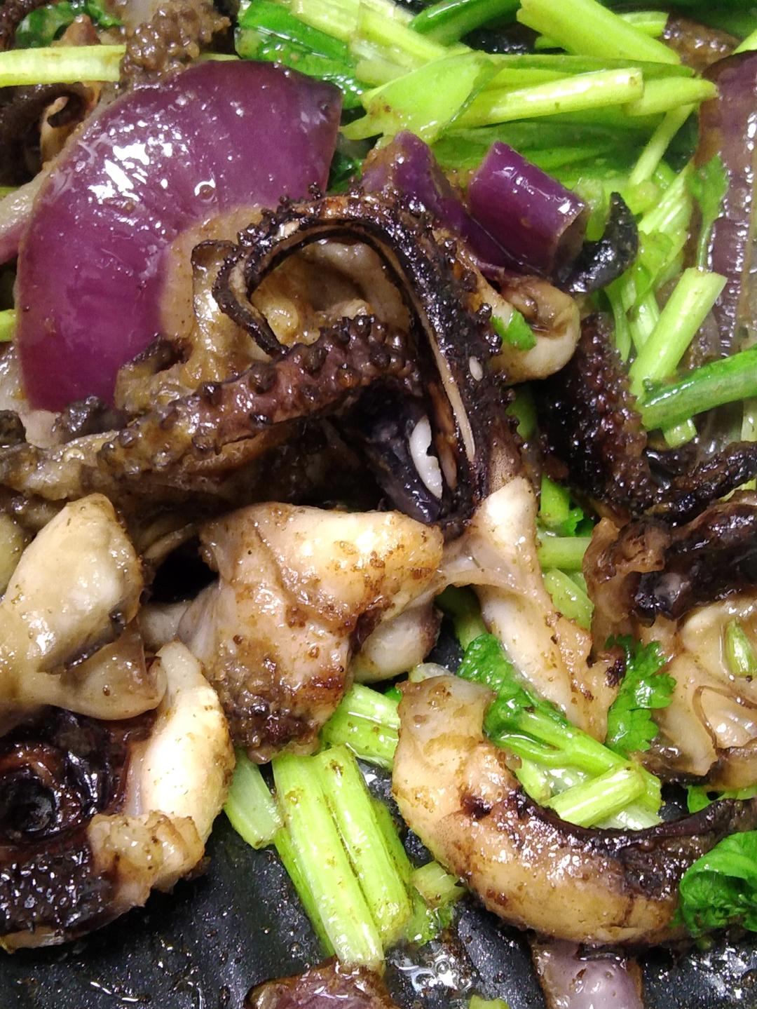 超下饭的孜然鱿鱼须，香辣爽嫩，比烧烤还好吃