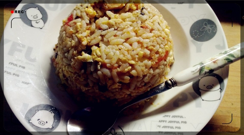 西红柿菜叶蛋炒饭