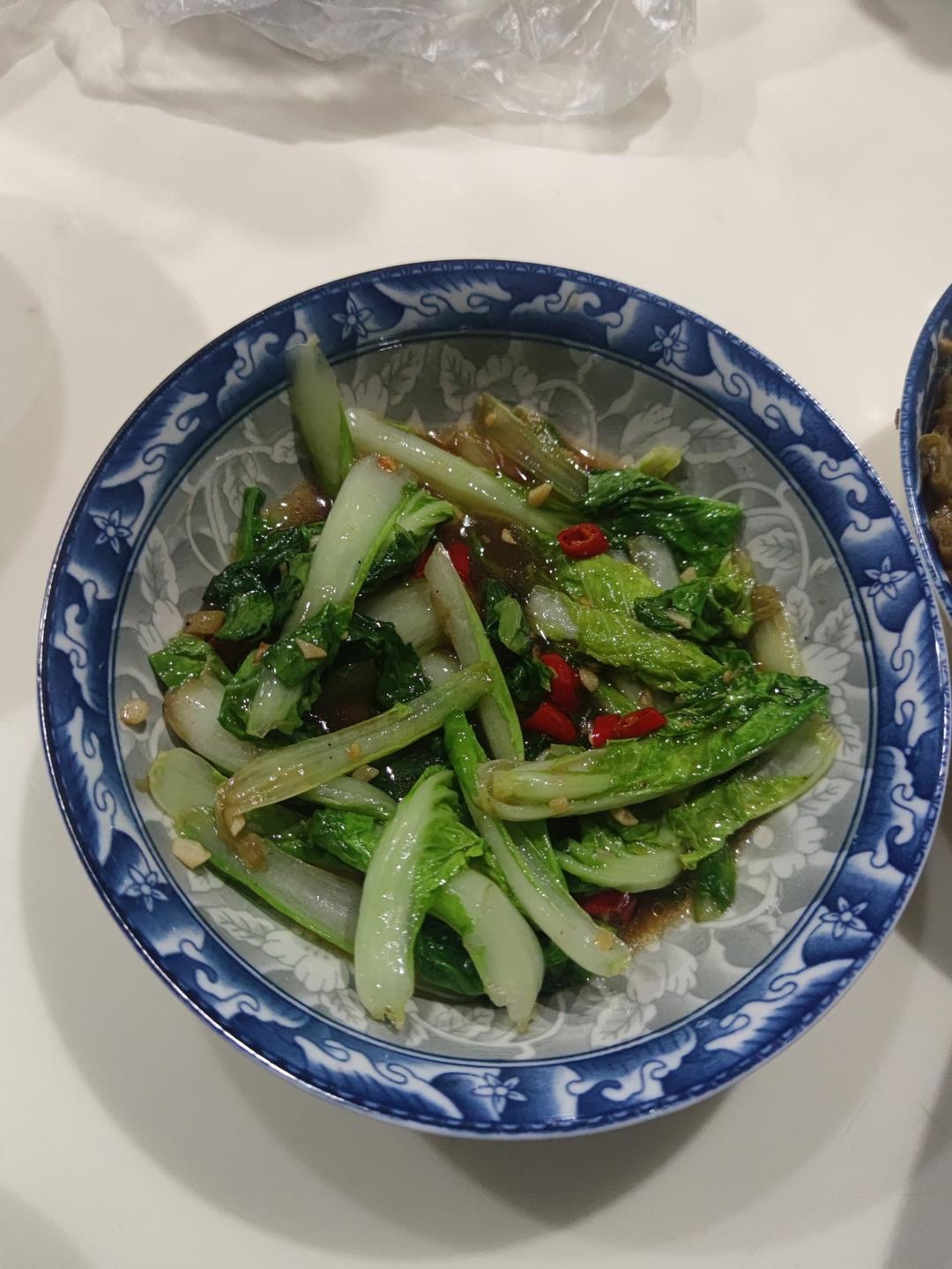 炝炒小白菜（脆爽）