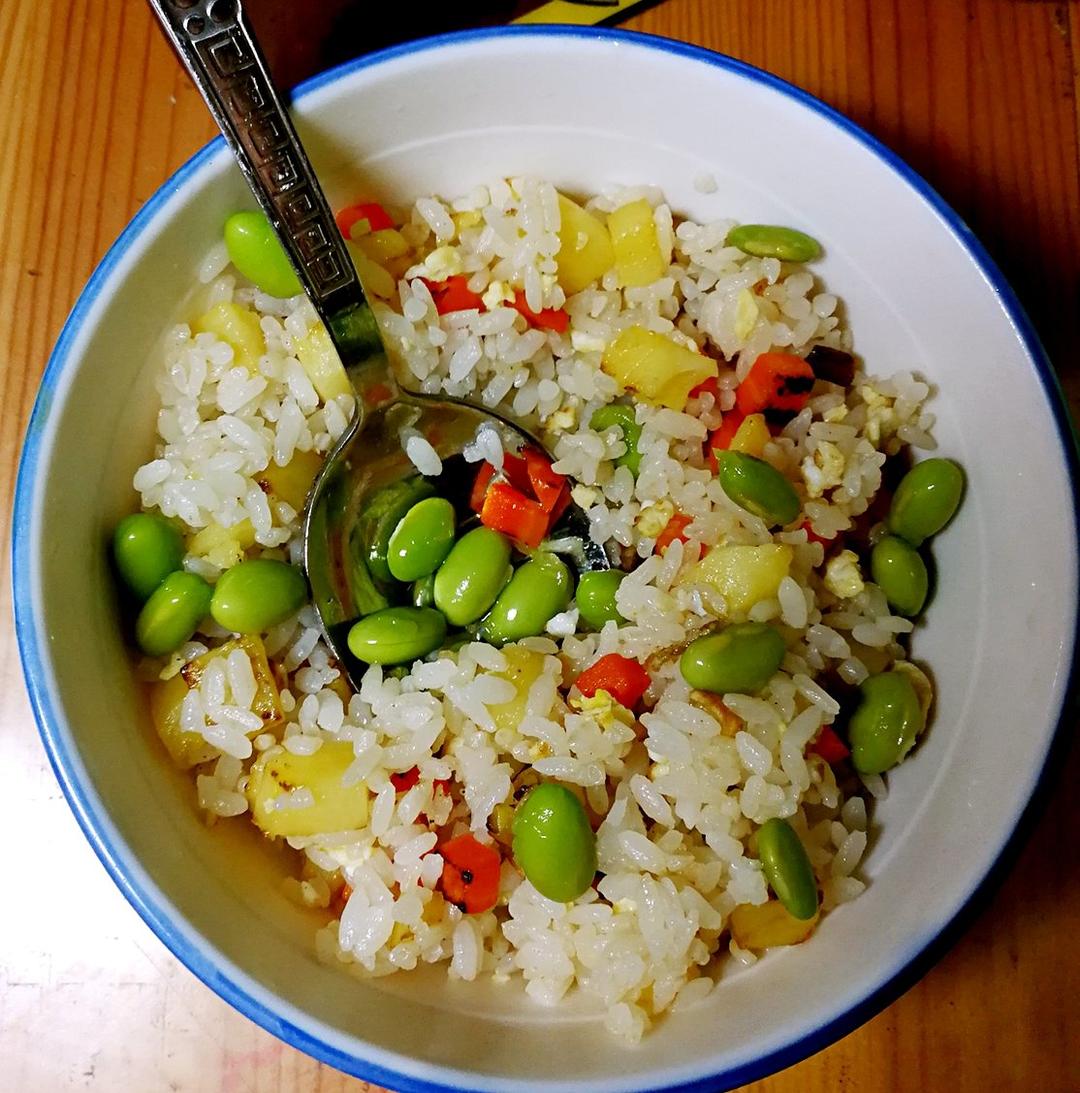 粒粒炒饭（米饭不粘粒粒分明的方法）