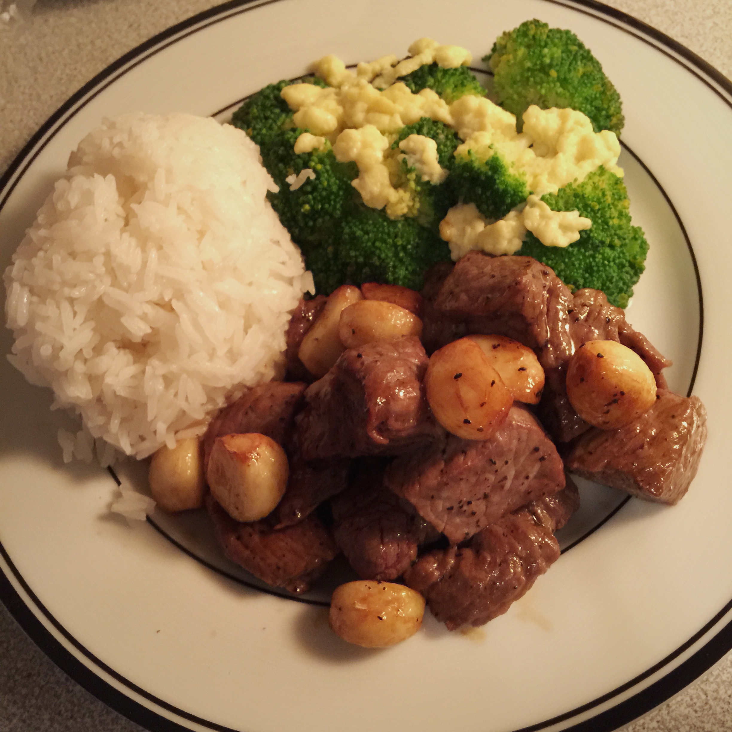 黑蒜子牛肉粒