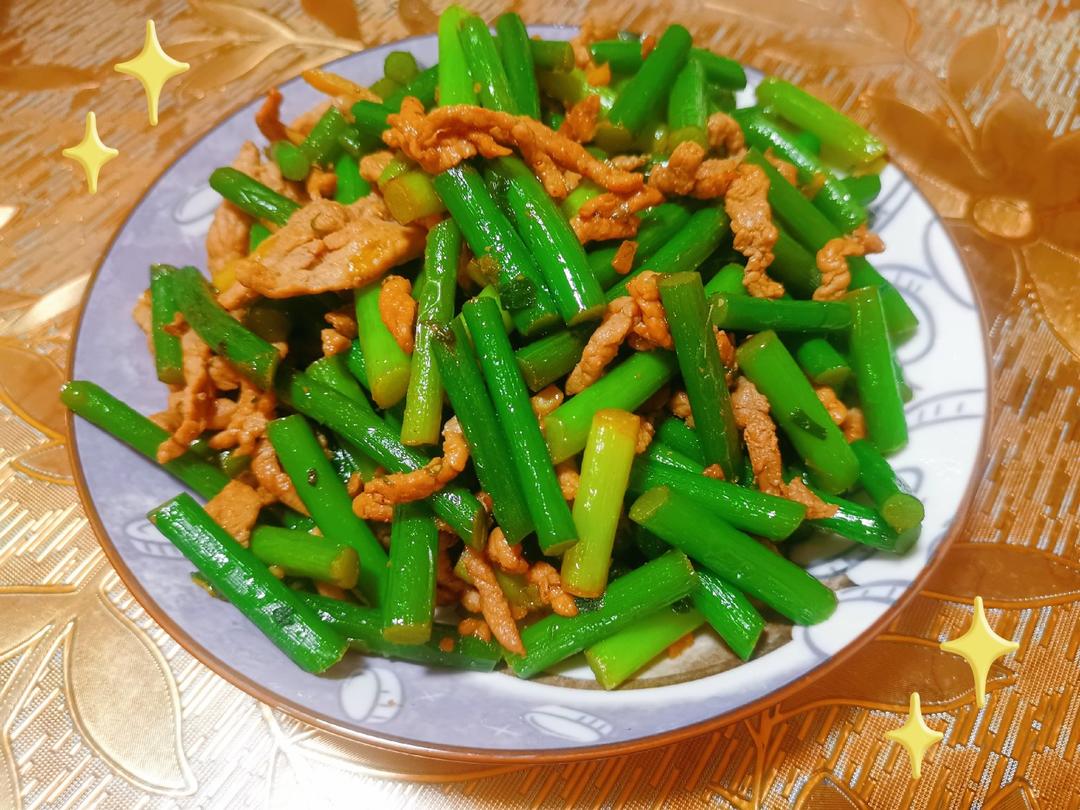 快手肉丝炒蒜薹