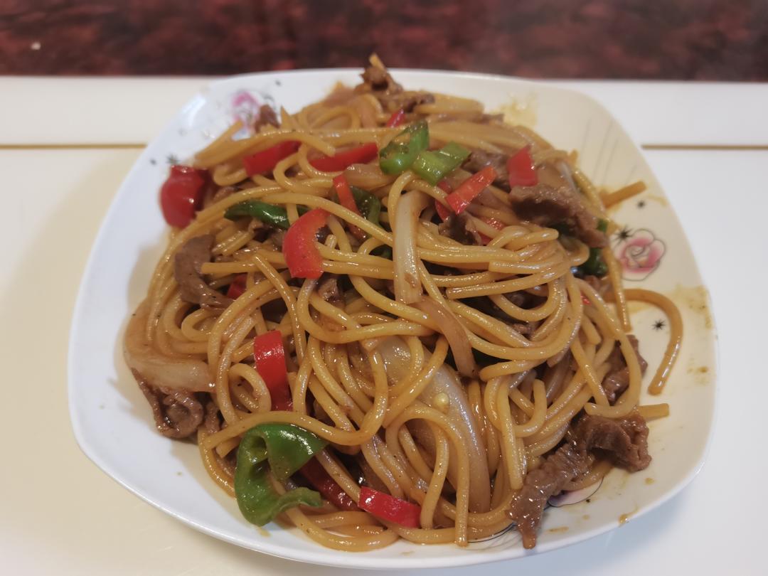 味道不输西餐厅的黑椒牛柳意面