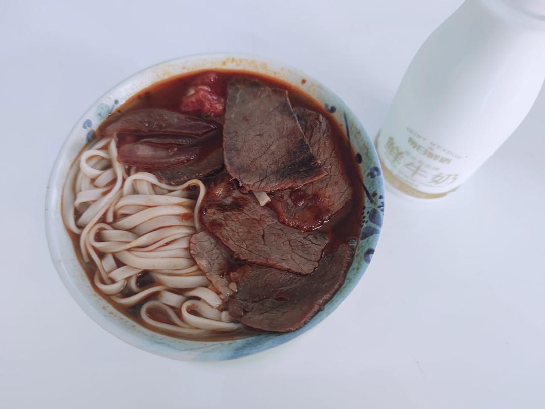 红烧牛肉面