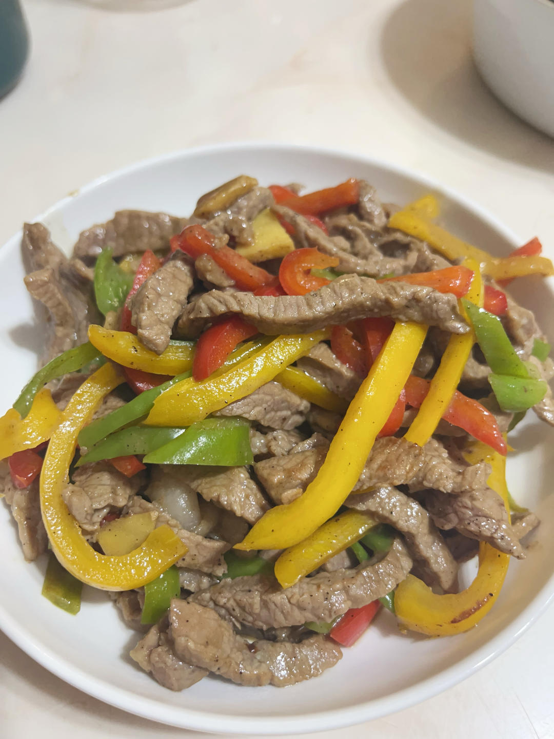 彩椒炒牛柳