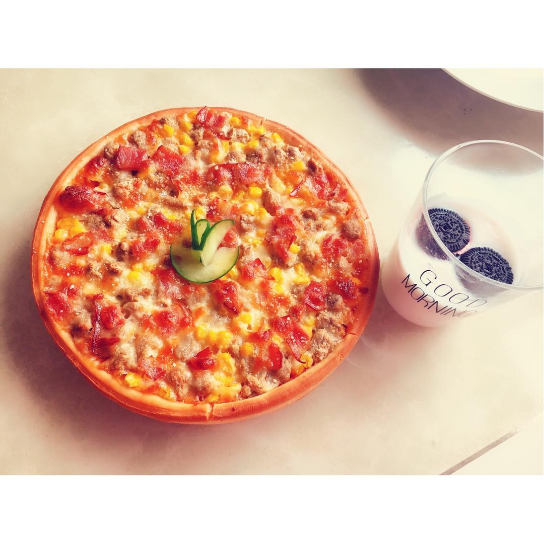 培根牛肉粒披萨