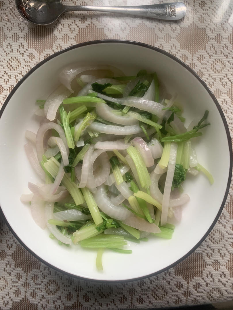 西芹洋葱炒豆腐干