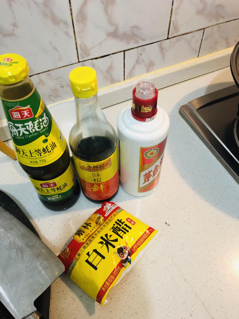 麻辣卤鸡爪