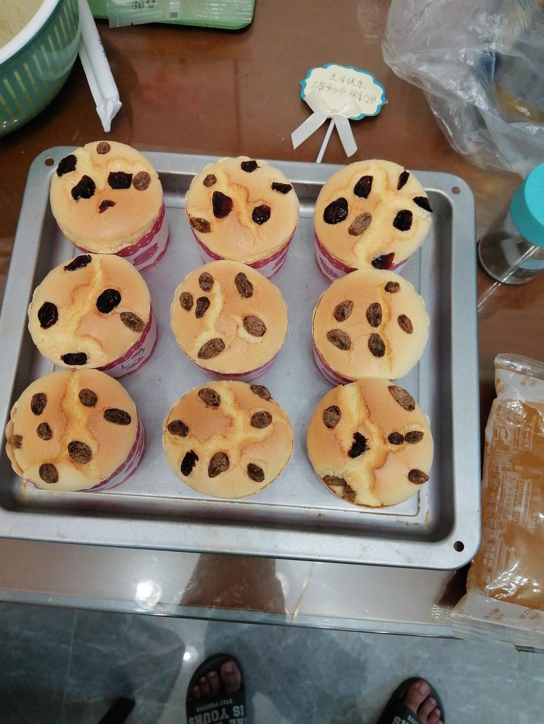 戚风纸杯蛋糕（不开裂、不塌陷）