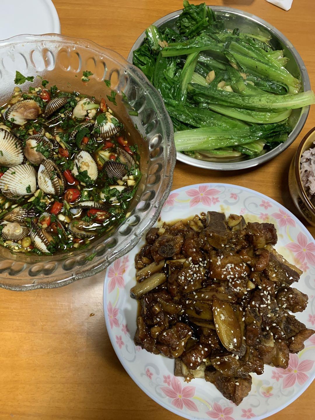 糖醋排骨（试验多次的最佳口感）