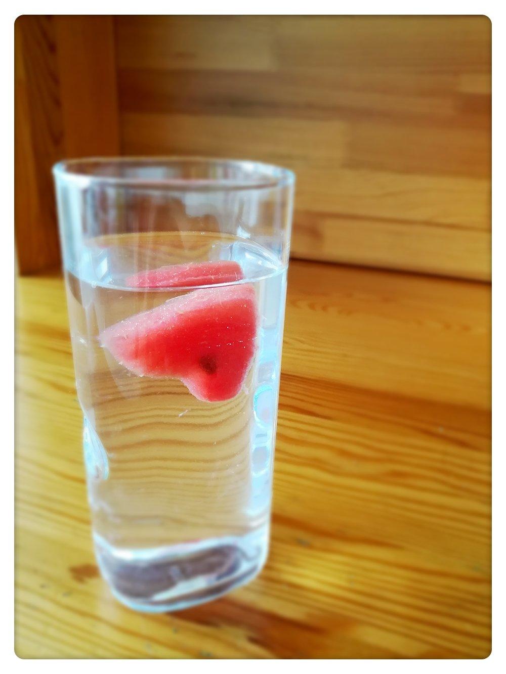 西瓜冰苏打水