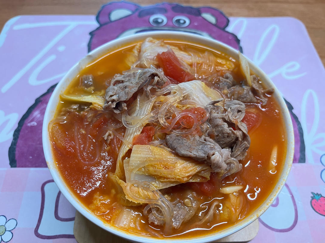 番茄肥牛粉丝汤