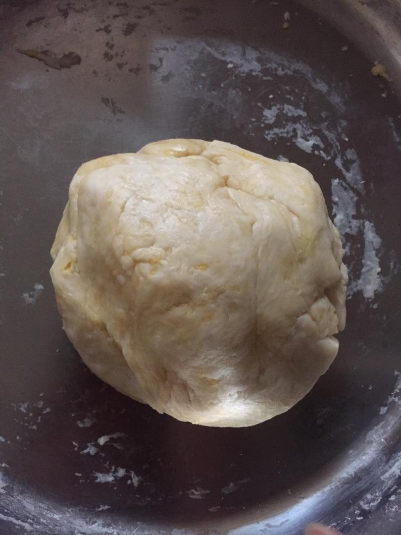 含宣软饼皮做法、自己在家也能做出馅料十足、超拉丝的美味诱人披萨