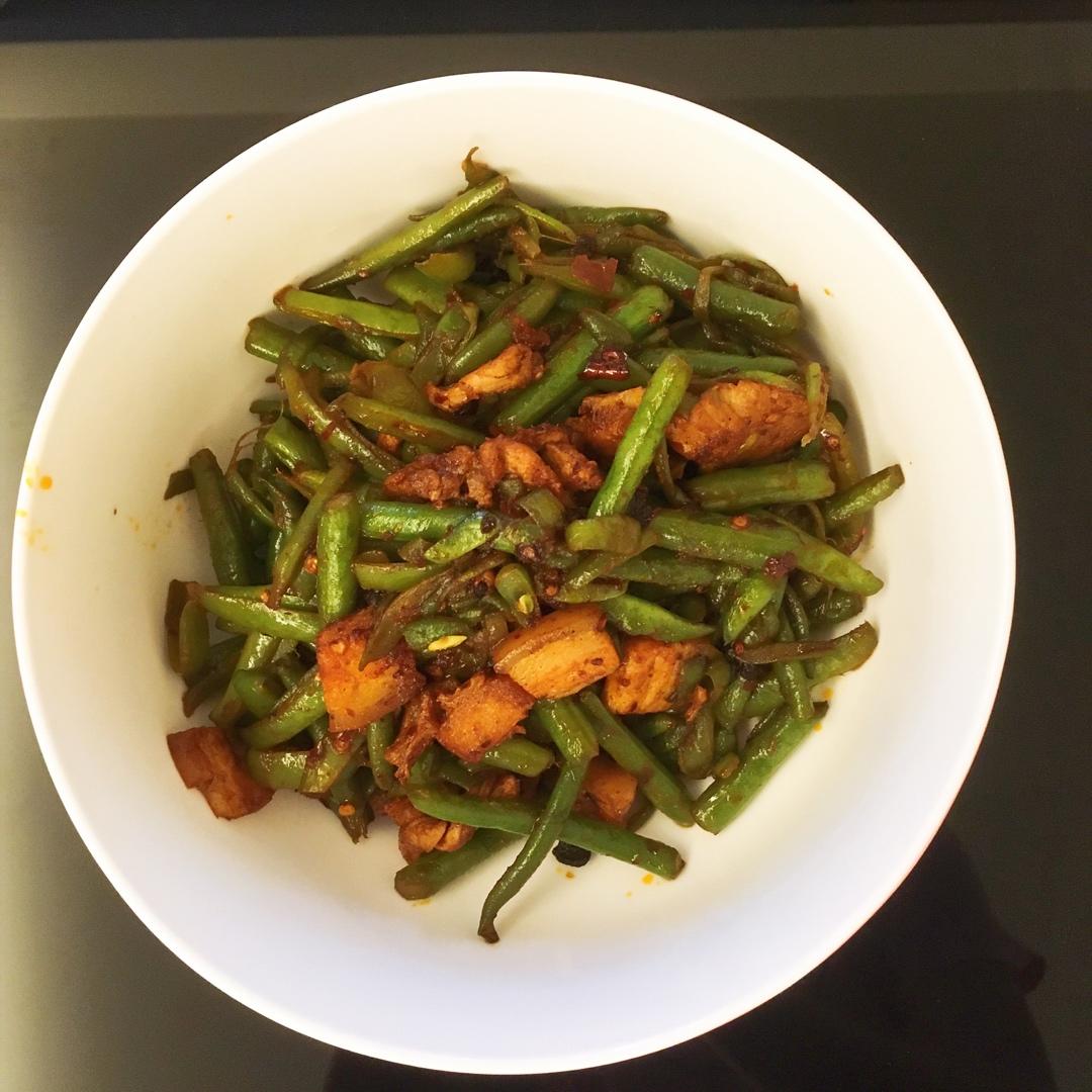 炒肉就得嫩—豆角炒肉（四季豆）