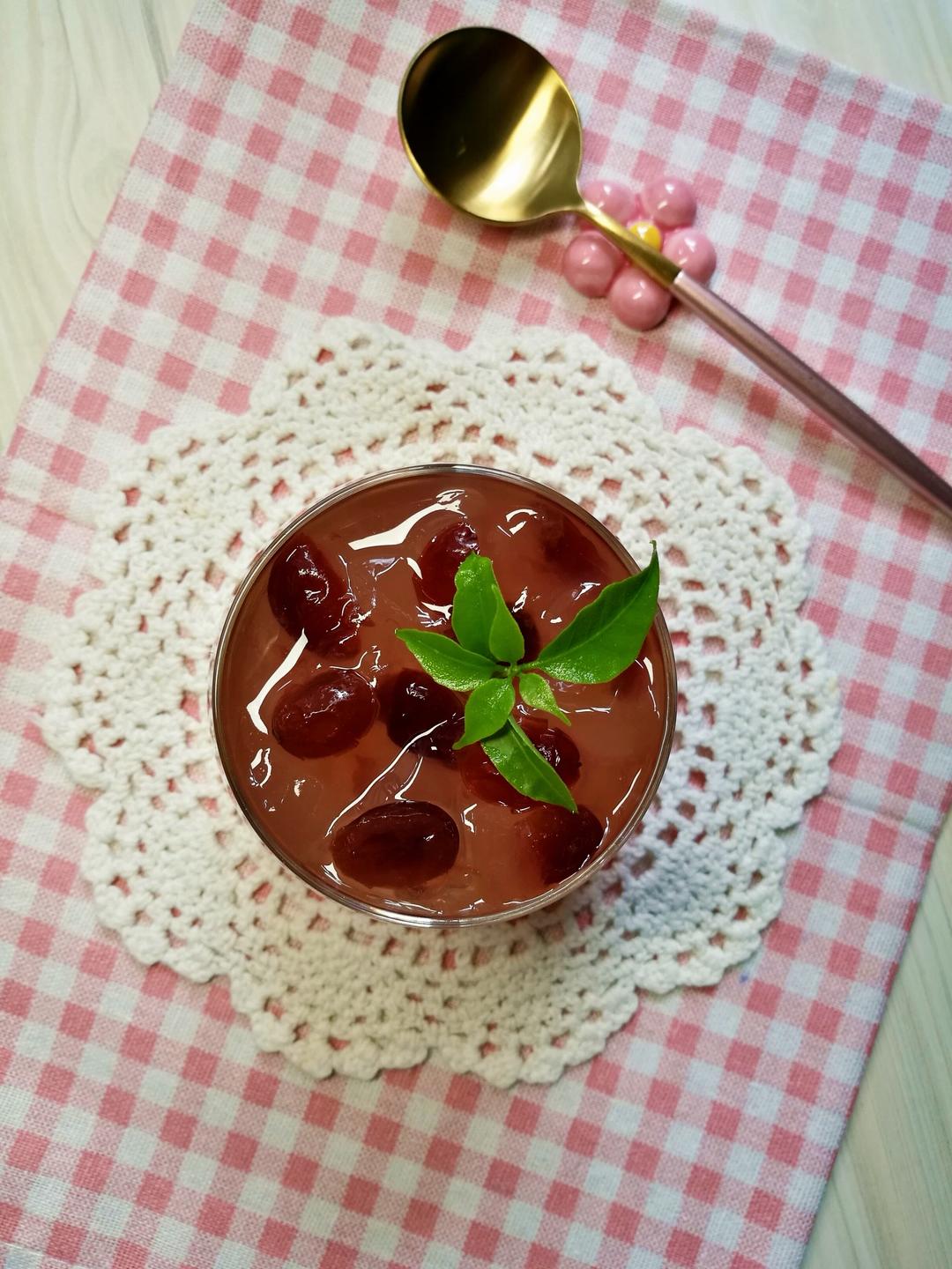 搅离梦做的蔓越莓冰粉