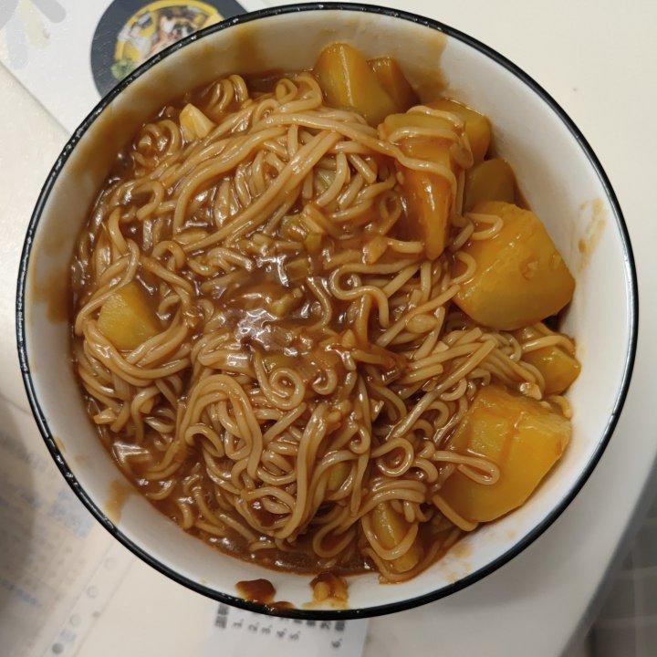 千万别学我这样做焖面！我怕你吃三碗都不够