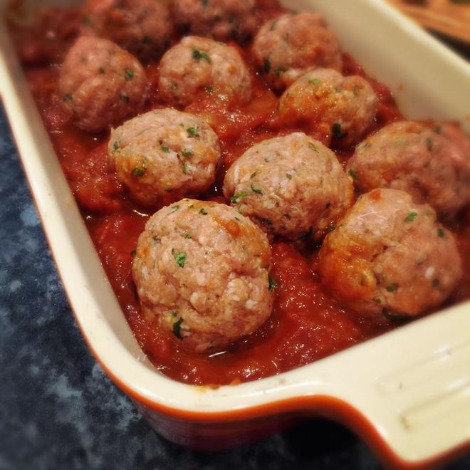 叙利亚肉丸儿Syrian Meatballs in Rich Tomato Sauce的做法