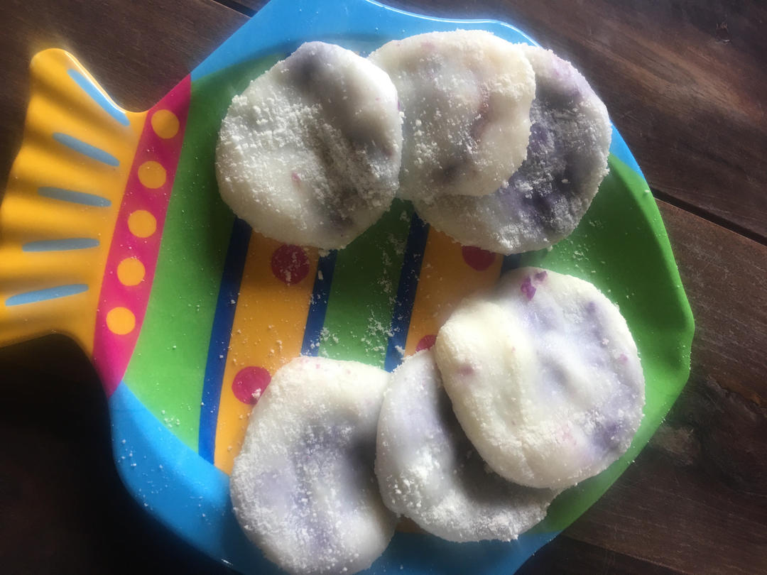 糯叽叽的糯米凉糕也叫糯米糍粑糯米果