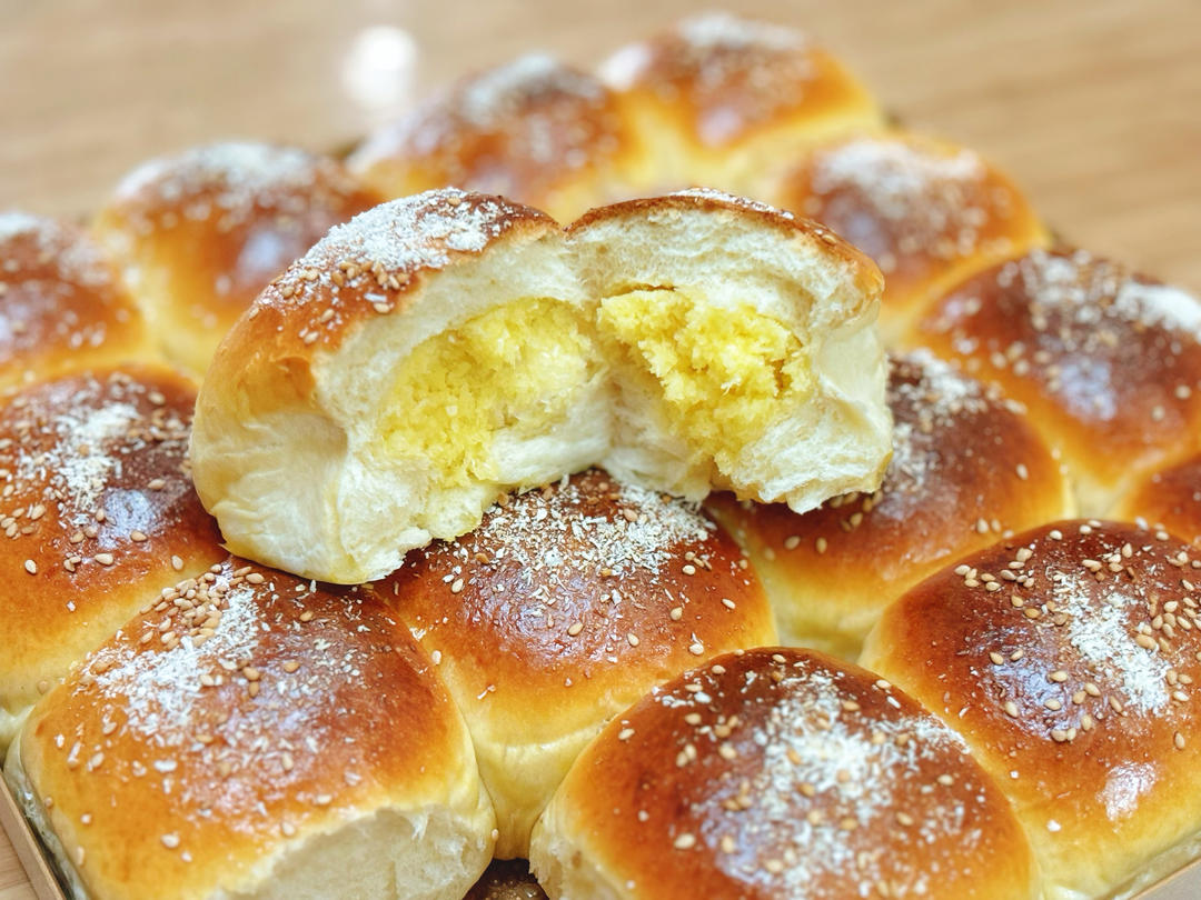 椰蓉奶香小餐包