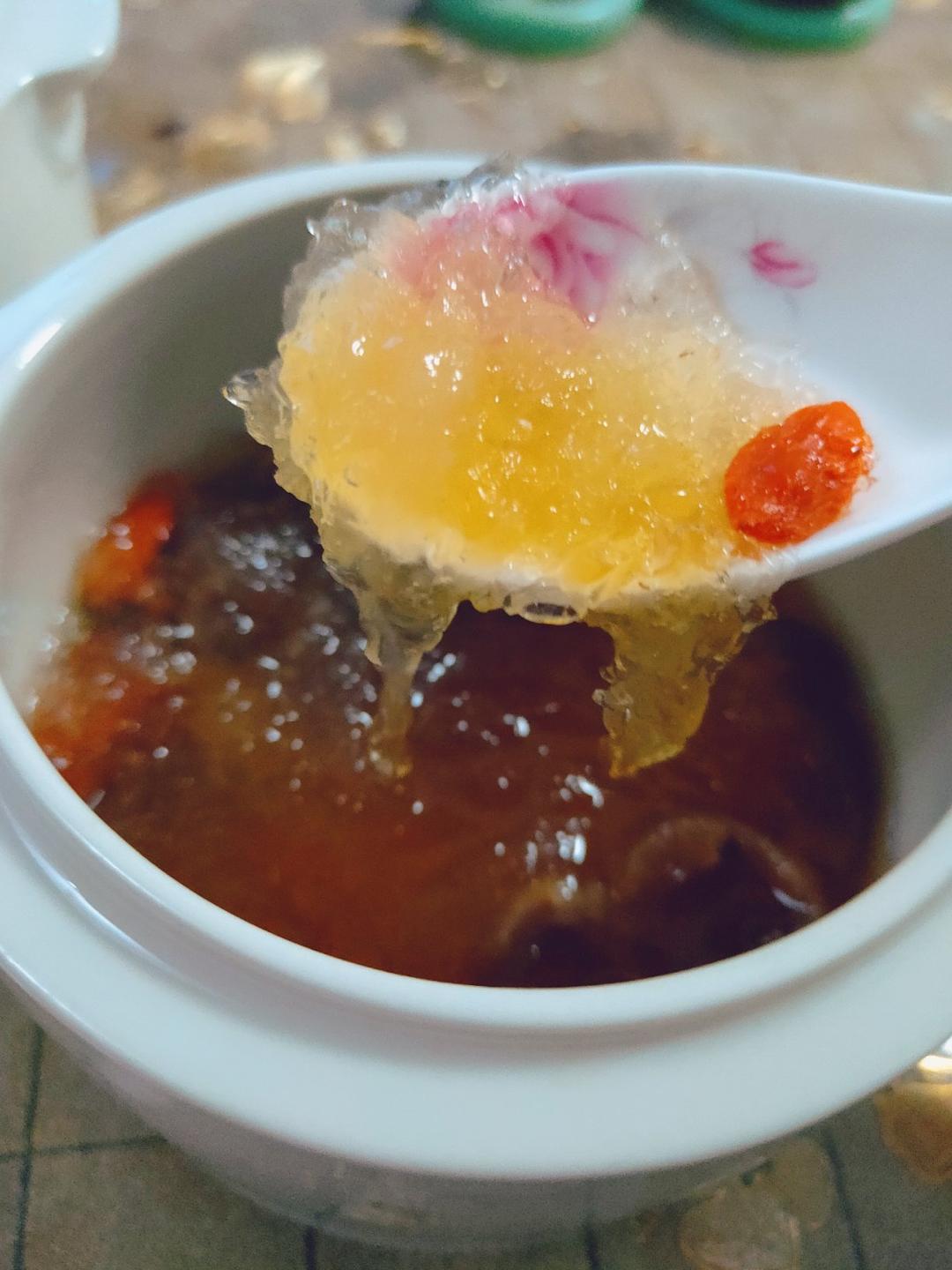 桂圆红枣枸杞燕窝