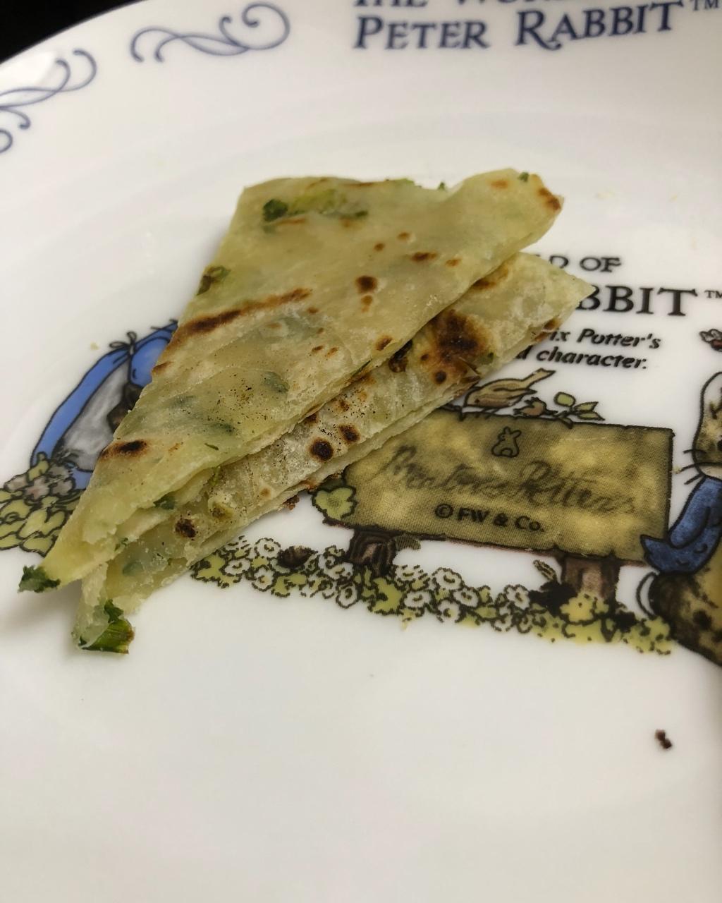 堂妈教你做飘香葱油饼