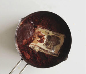 好吃又简单的巧克力焦糖奶油布丁的做法 步骤7