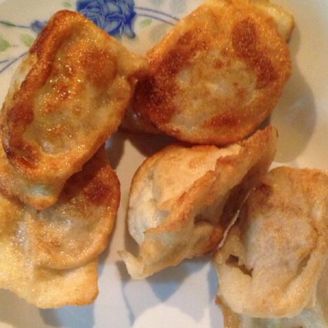 打败剩饺子之爱心煎饺。