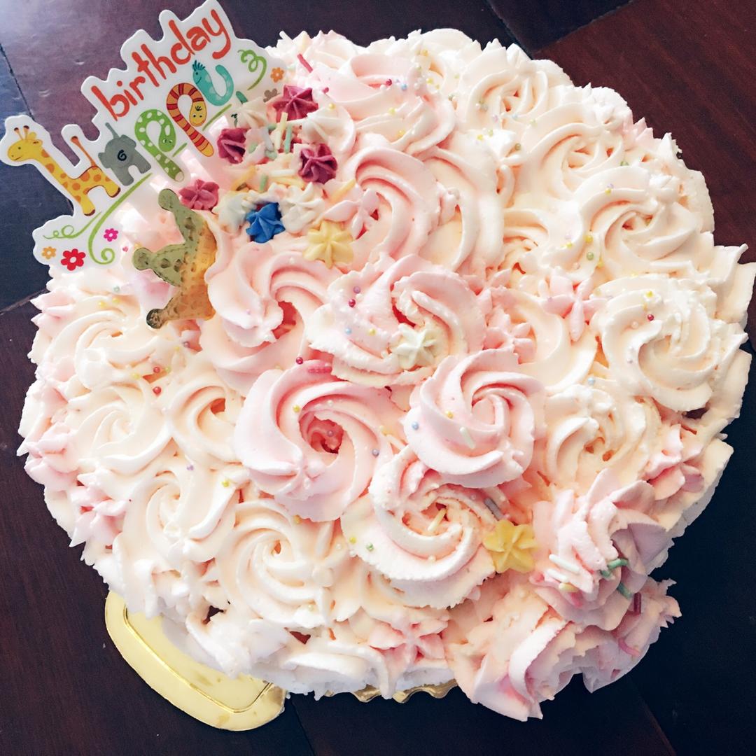 粉色渐变玫瑰花蛋糕