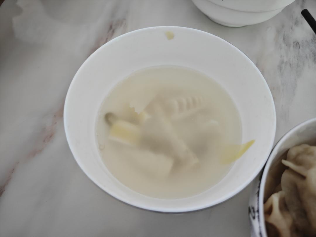😋春笋排骨汤