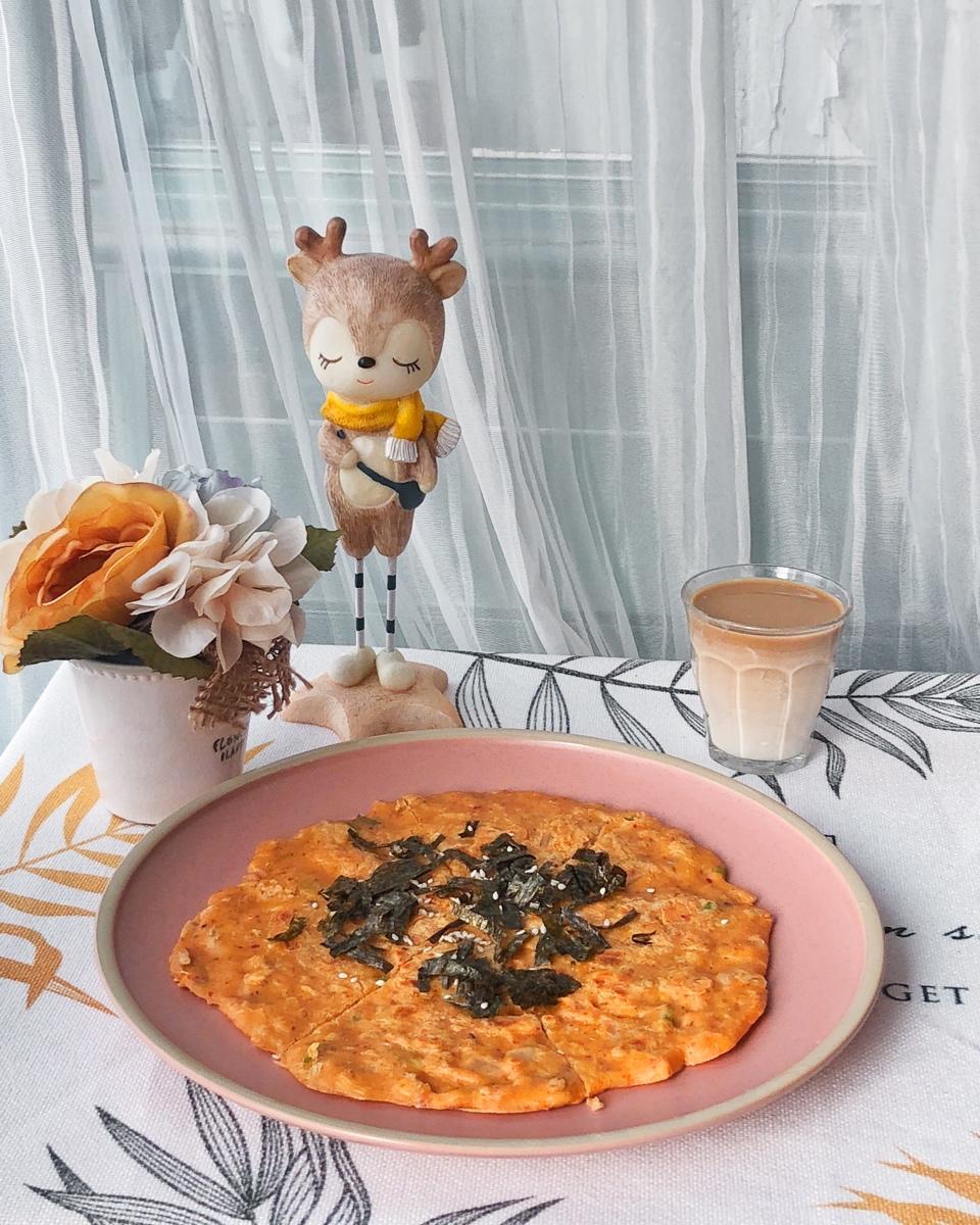 【韩食记】低脂开胃的金枪鱼泡菜饼 참치김치전（和米酒最配哦）