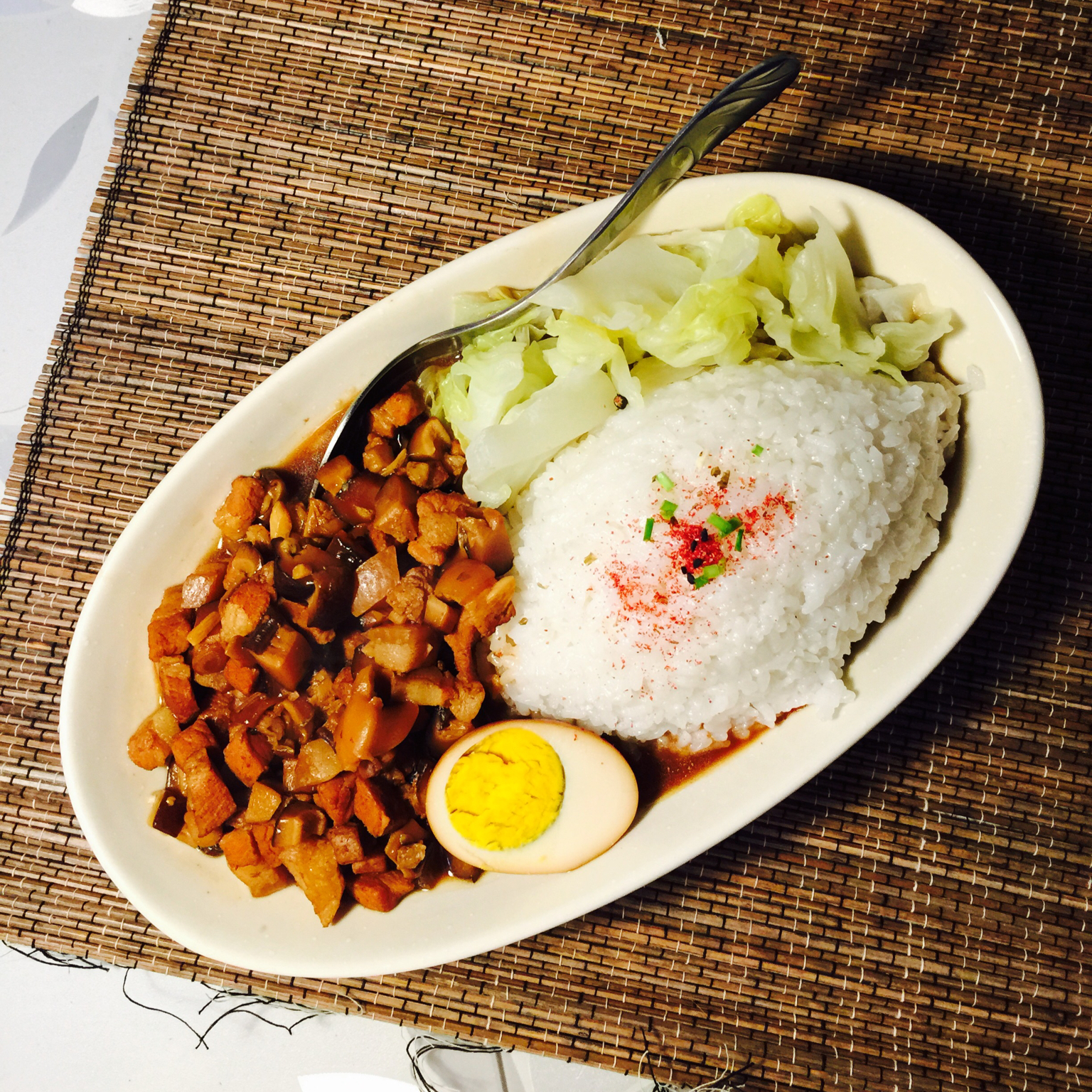 台式卤肉饭