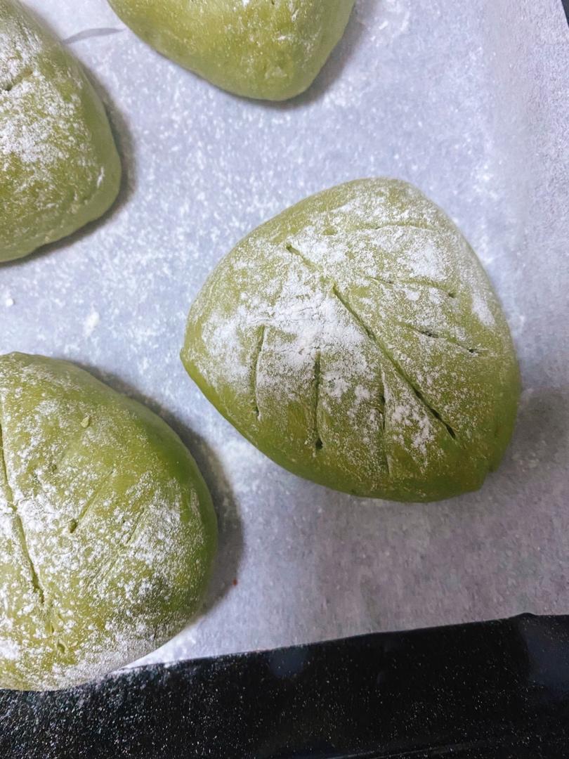 抹茶软欧（蜜豆奶酪馅）