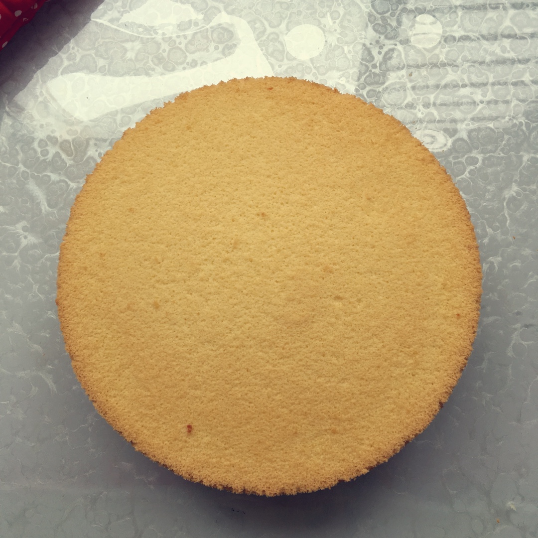 烤箱做蛋糕（戚风蛋糕的做法）