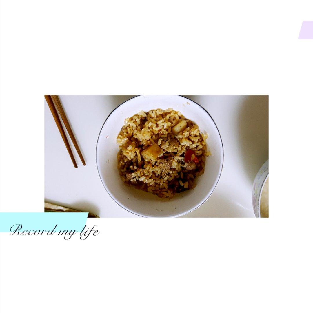 喷香羊肉焖饭