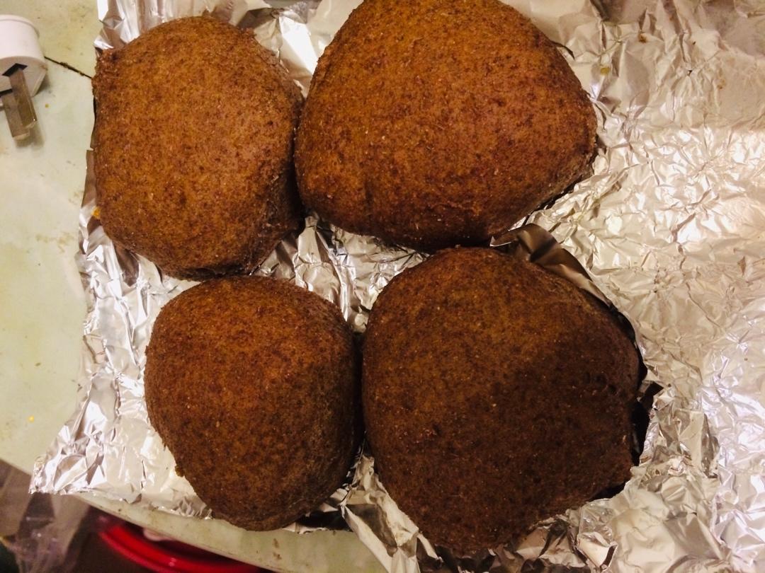 100%全麦黑芝麻餐包（一次发酵）