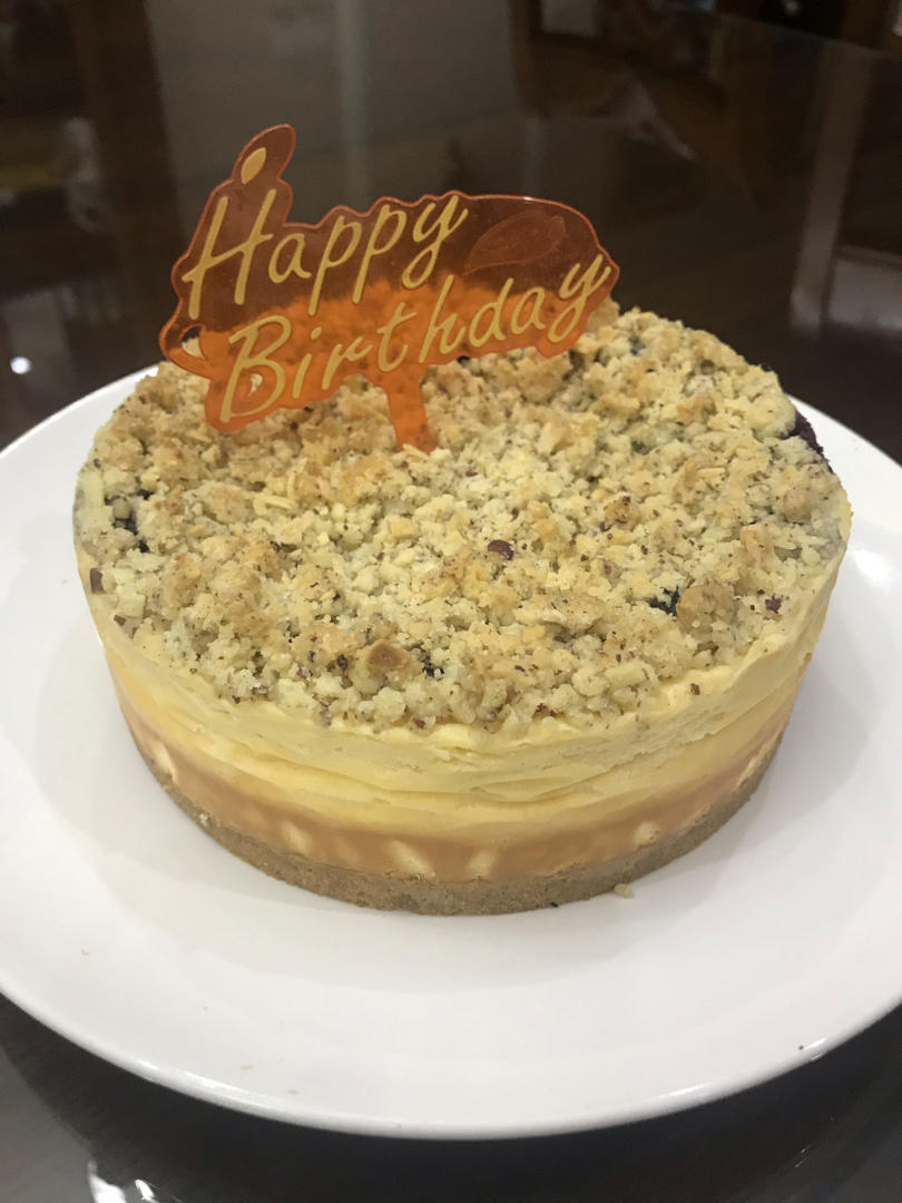 爆浆蓝莓酥粒重乳酪蛋糕